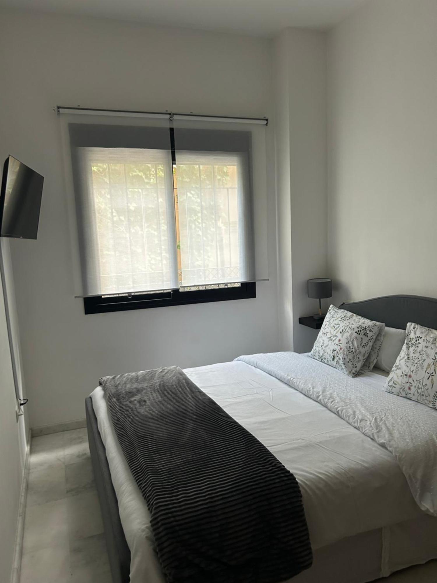 Apartamento Proximo Al Centro De 2 Dormitorios Con Piscina. Севілья Екстер'єр фото
