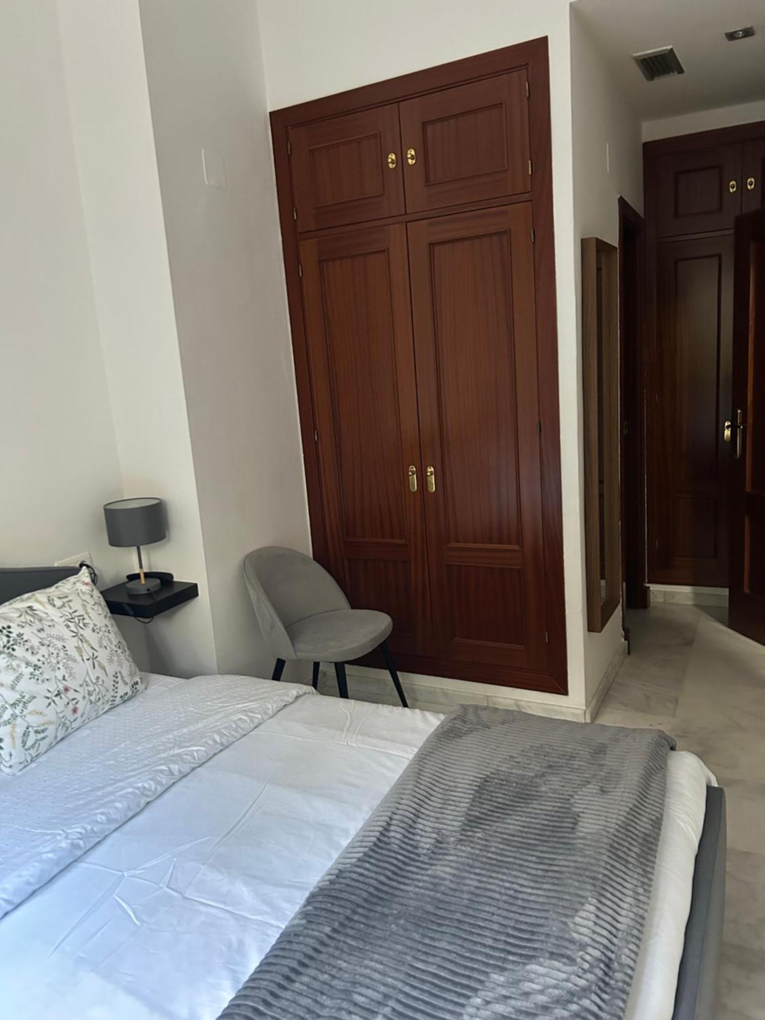 Apartamento Proximo Al Centro De 2 Dormitorios Con Piscina. Севілья Екстер'єр фото