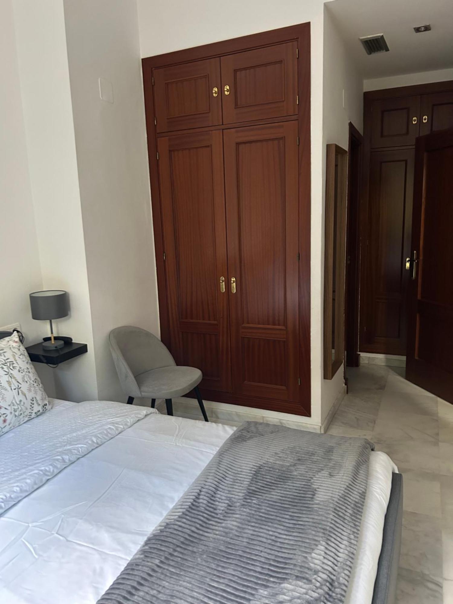 Apartamento Proximo Al Centro De 2 Dormitorios Con Piscina. Севілья Екстер'єр фото